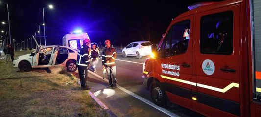Nevşehir'de tilkiden kaçan otomobil kazaya neden oldu: 1 yaralı