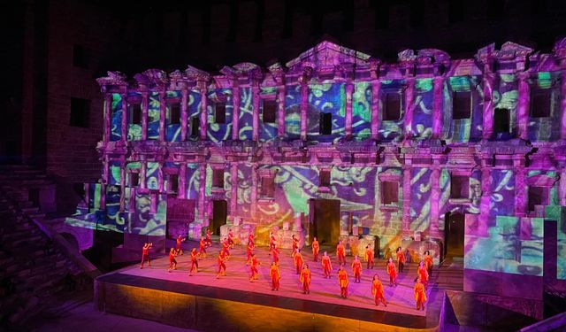 "Anadolu Ateşi" Aspendos'ta izleyiciyle buluştu
