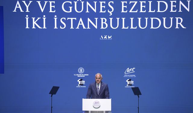 Bakan Ersoy, "Bir Şiir Bir Hayat Canım İstanbul" sergisinin açılışında konuştu: