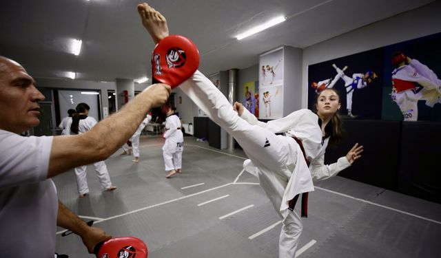Dünya Yıldızlar Tekvando şampiyonu Sena, başarısını sürdürmek istiyor