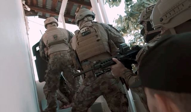 Iğdır'da uyuşturucu ticareti yaptığı iddiasıyla 10 zanlı tutuklandı