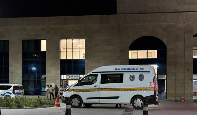 İzmir'de çıkan bıçaklı kavgada 1 kişi öldü, 2 kişi yaralandı
