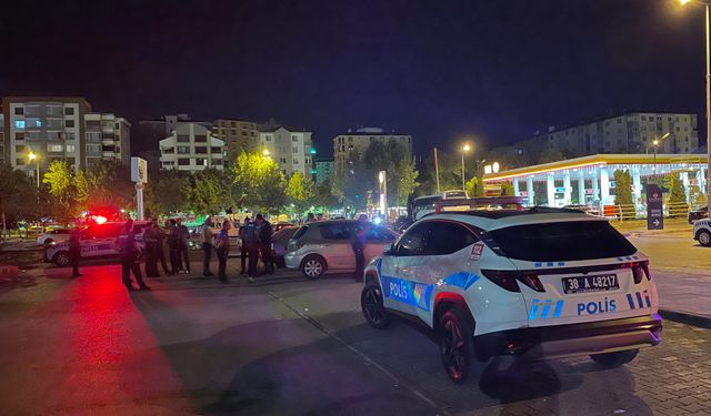 Kayseri'de bıçaklı kavgada 1 kişi yaralandı