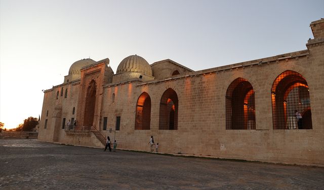 Mardin'deki 'Bilim Kafe' etkinliğinde 'Ruhları Kardeş Şehirler Mardin ve Kudüs' anlatıldı