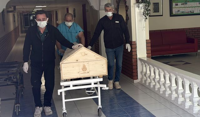 Sivas'ta KKKA hastalığı şüphesiyle tedavi gören kişi öldü