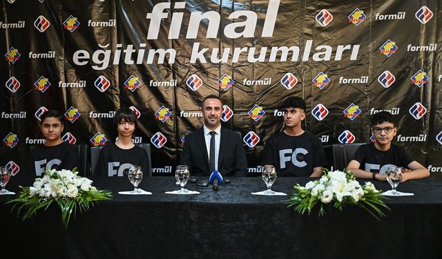 Adana'da, Final Eğitim Kurumlarının 4 öğrencisi LGS sınavında tam puan aldı