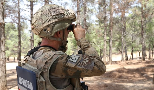 Adıyaman'da jandarma, ormanlarda yangın riskine karşı denetim yapıyor