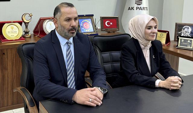 Aile ve Sosyal Hizmetler Bakanı Göktaş, Ardahan'da aşure dağıttı