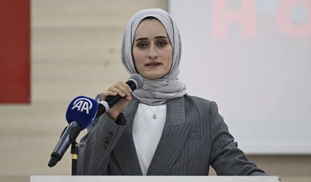 AK Parti Keçiören Kadın Kolları, 15 Temmuz Demokrasi ve Milli Birlik Günü programı düzenledi