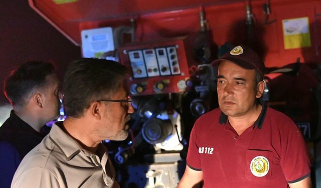 Bakan Yumaklı, Bilecik'te orman yangınıyla mücadele eden ekipleri ziyaret etti