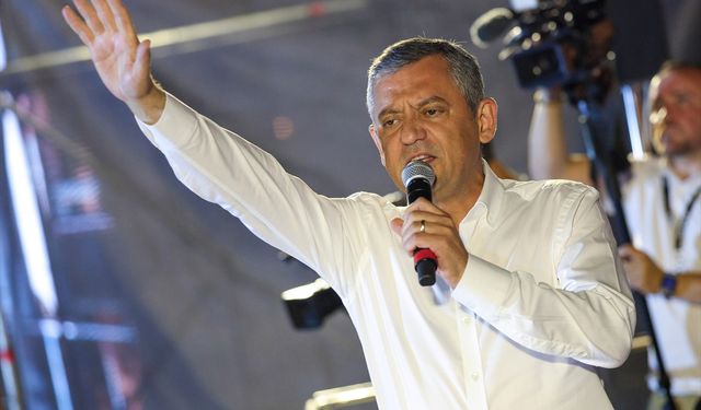 CHP Genel Başkanı Özel, Adana'da 'Halk Buluşması'na katıldı:
