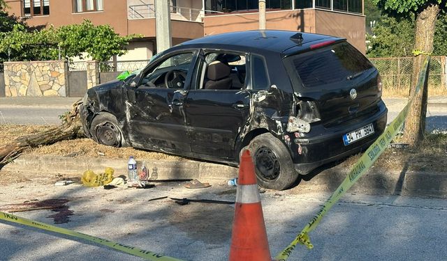 Düzce'de kamyonun çarptığı otomobildeki çocuk öldü