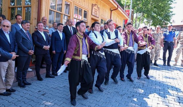 Erzincan'da '46. Kemaliye (Eğin) Uluslararası Kültür ve Doğa Sporları Şenliği' başladı