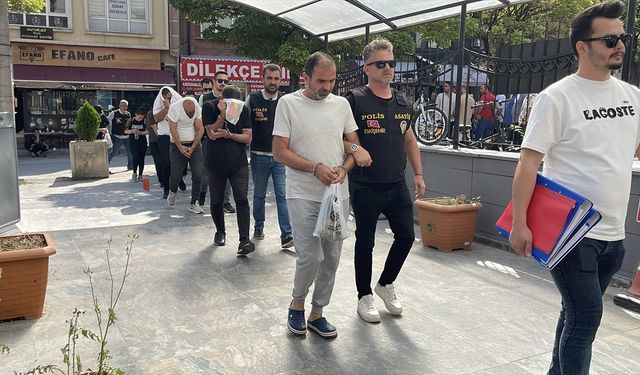 Eskişehir'de dublör kullanarak arsa satışı yaptıkları iddia edilen 7 şüpheli yakalandı