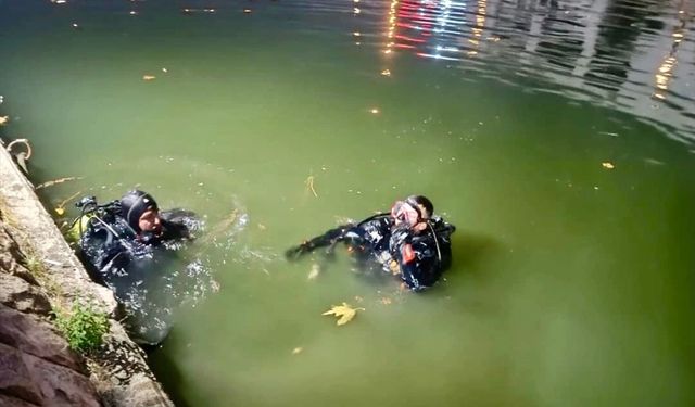 Eskişehir'de Porsuk Çayı'na düşen kişinin cesedine ulaşıldı