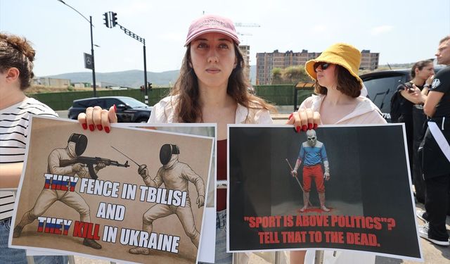 Gürcistan'da, Rus sporcuların Dünya Eskrim Şampiyonası'na katılması protesto edildi