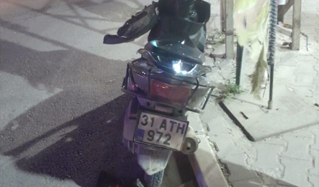 Hatay'da 2 motosikletin çarpıştığı kazada 3 kişi yaralandı