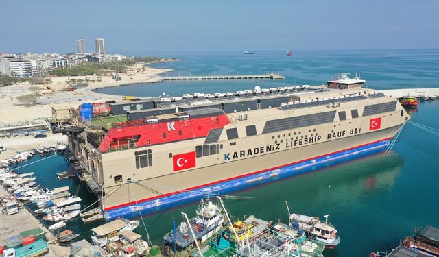 Hatay'da depremzede öğrencilere eğitim ortamı sunan 'yüzer okul' görevini tamamladı