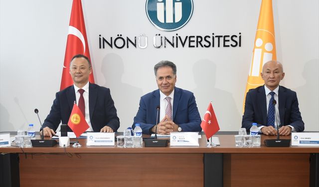 İnönü Üniversitesinden 3 akademisyene Kırgız Cumhuriyeti Devlet Nişanı ile Onur Belgesi verildi