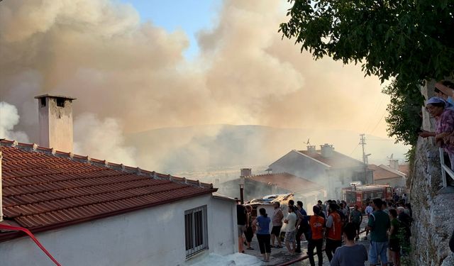 Muğla'da yangın çıkan müstakil ev kullanılamaz hale geldi
