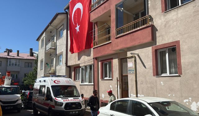 Şehit Uzman Çavuş Ümit Üzüm'ün Sivas'taki ailesine şehadet haberi verildi