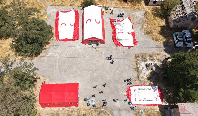 Van Gölü'nde arama kurtarma tatbikatı gerçekleştirildi