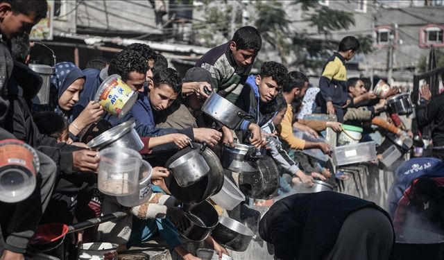 Gazze'de Bir Filistinli Daha Açlıktan Hayatını Kaybetti