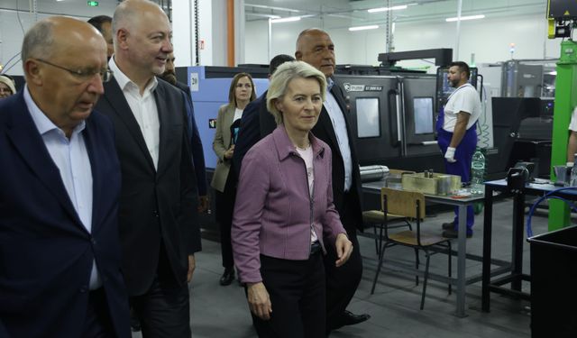 AB Komisyonu Başkanı von der Leyen, Bulgaristan'ın silah üretim kapasitesini inceledi: