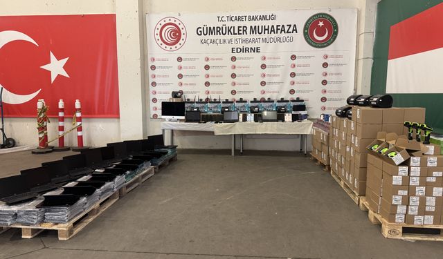 Edirne'de gümrük muhafaza ekiplerince çok sayıda kaçak eşya ele geçirildi