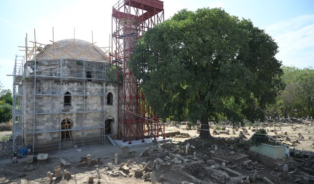 Edirne'de yalı camisi özelliğindeki Evliya Kasımpaşa Camisi'nin restorasyonu sürüyor