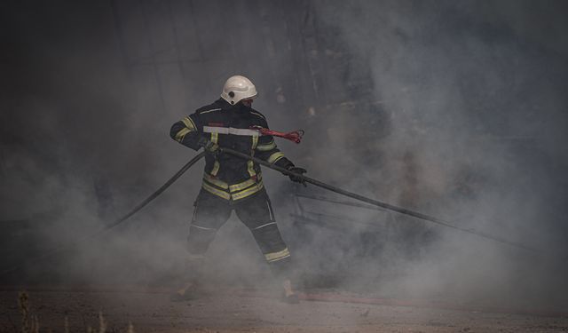 Erzurum'da kafede çıkan yangın söndürüldü