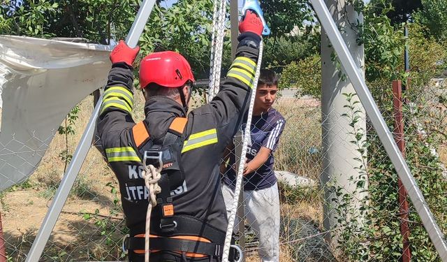 Konya'da kuyuya düşen keçi itfaiye ekiplerince kurtarıldı