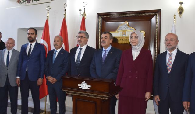 Milli Eğitim Bakanı Tekin, Afyonkarahisar İl Eğitim Değerlendirme Toplantısı sonrası açıklama yaptı: