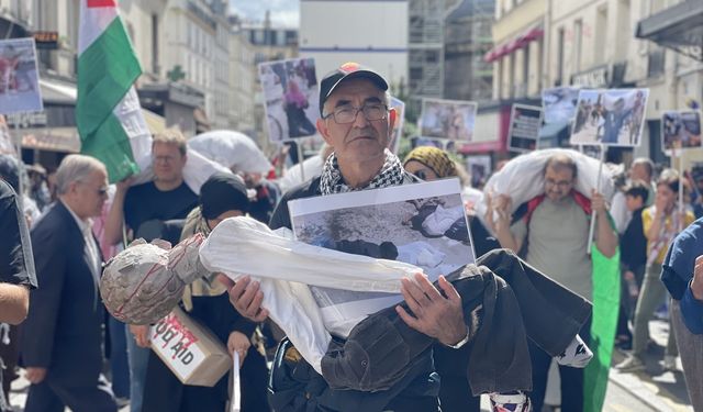 Paris'te, İsrail'in Gazze'deki soykırımı protesto edildi