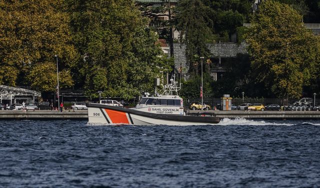 Sahil Güvenlik ekiplerinin kayıp Rus yüzücüyü arama çalışmaları sürüyor