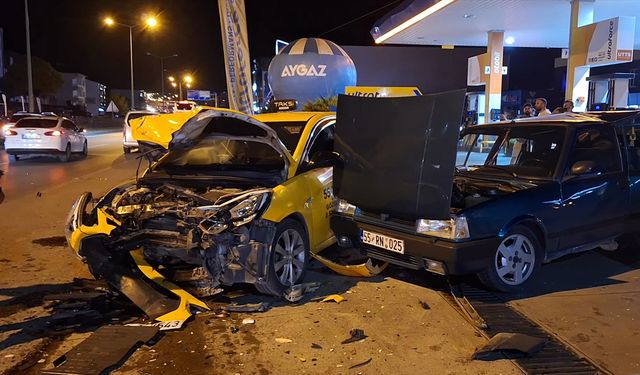 Samsun'da zincirleme trafik kazasında 3 kişi yaralandı