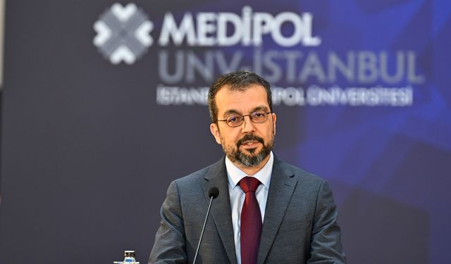 YKS'de dereceye giren 33 öğrenci İstanbul Medipol Üniversitesine yerleşti