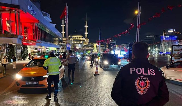 İstanbul'da "Huzur İstanbul" uygulamasında 1147 kişi gözaltına alındı