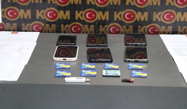 Batman'da 'iş' vaadiyle dolandırıcılık yaptıkları iddiasıyla yakalanan 4 zanlı tutuklandı