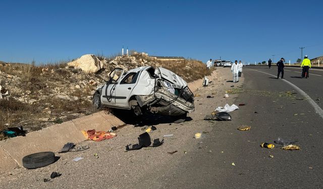 Bayburt'ta refüje çarpan otomobilin sürücüsü öldü