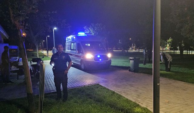 Çorum'da 2 genç kızın silahlı kavgasında 1 kişi yaralandı