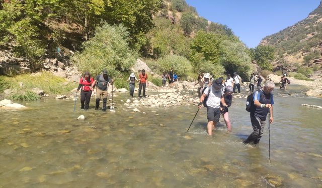 Doğaseverler Zore Kanyonu'nda yürüyüş gerçekleştirdi