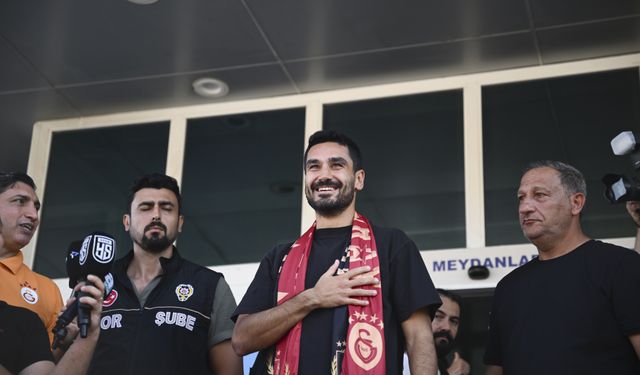 Galatasaray'ın transfer görüşmelerine başladığı İlkay Gündoğan, İstanbul'a geldi