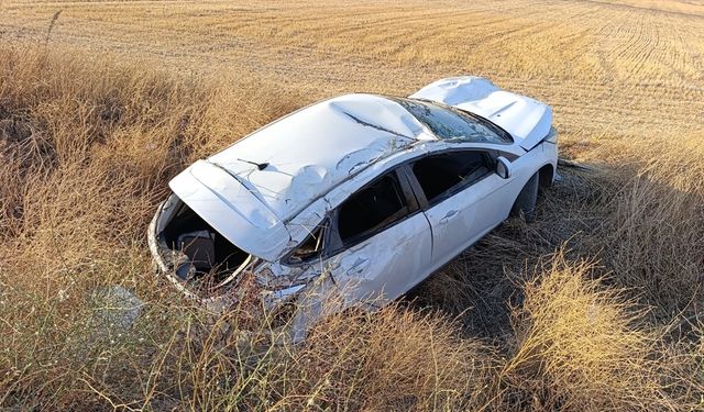 Gaziantep'te devrilen otomobildeki 4 kişi yaralandı