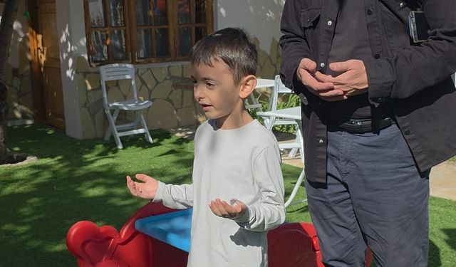 Gürcistan'da Uluslararası Demokratlar Birliği anaokulu öğrencileri için 'Hayır Çarşısı' kurdu