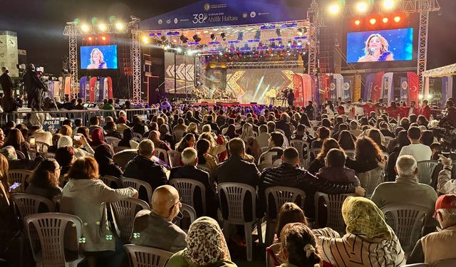 Kırşehir'de Ahilik Haftası kapsamında halk konseri düzenlendi