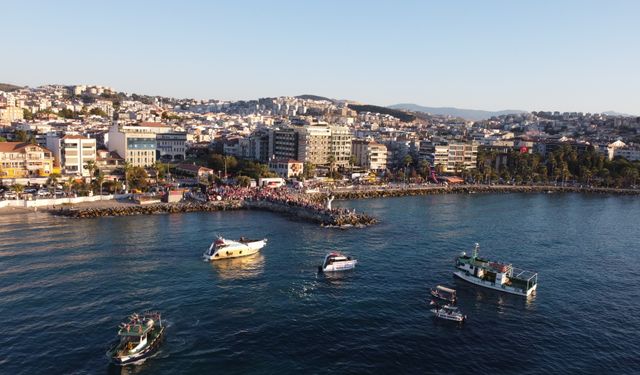 Kuşadası'ndan Küresel Sumud Filosu'na destek