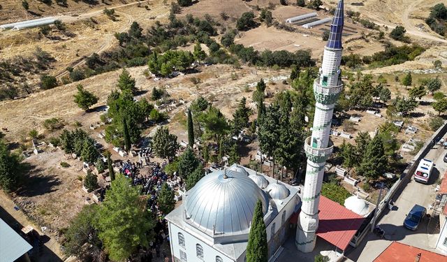 Kütahya'da trafik kazasında ölen polis memuru Uşak'ta toprağa verildi