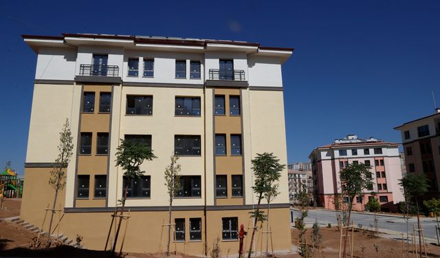 Malatya'da 11 bin konutun inşa edildiği Bahçebaşı'nda çalışmalar sürüyor