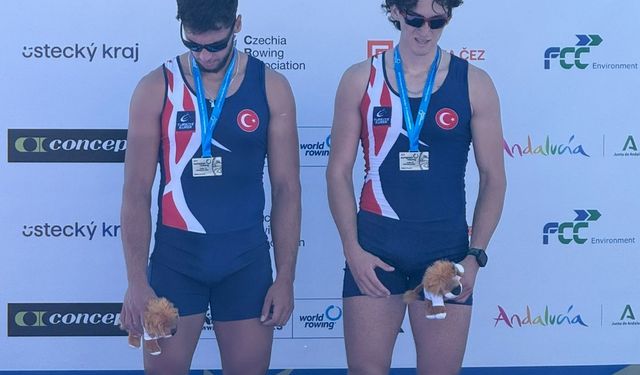 Milli kürekçiler Çekya'da 1 altın, 2 gümüş madalya kazandı